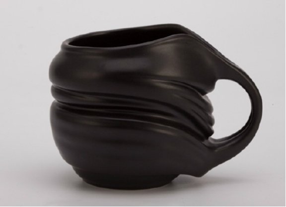 3D打印而成的杯子 新手選擇3D打印手板模型加工打樣還是CNC加工?選擇當(dāng)?shù)剡€是全國3D打印公司?