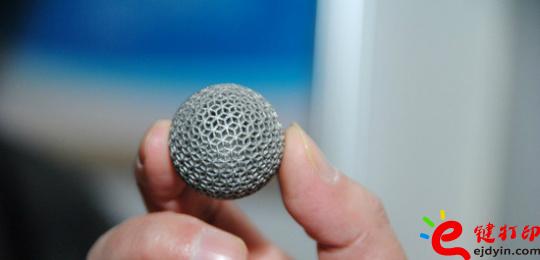 金屬3D打印的小球 金屬3D打印進入模塊化時代 Optomec模塊化引擎可嵌入其它金屬處理設(shè)備