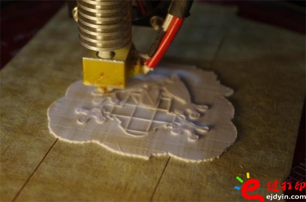 3D打印陶瓷作品展示,3d打印陶瓷粉末材料 景德鎮(zhèn)結(jié)合3D打印雕刻技術(shù)顛覆傳統(tǒng)手工制陶